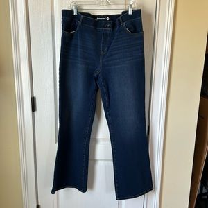 Betabrand pull on boot cut jeans